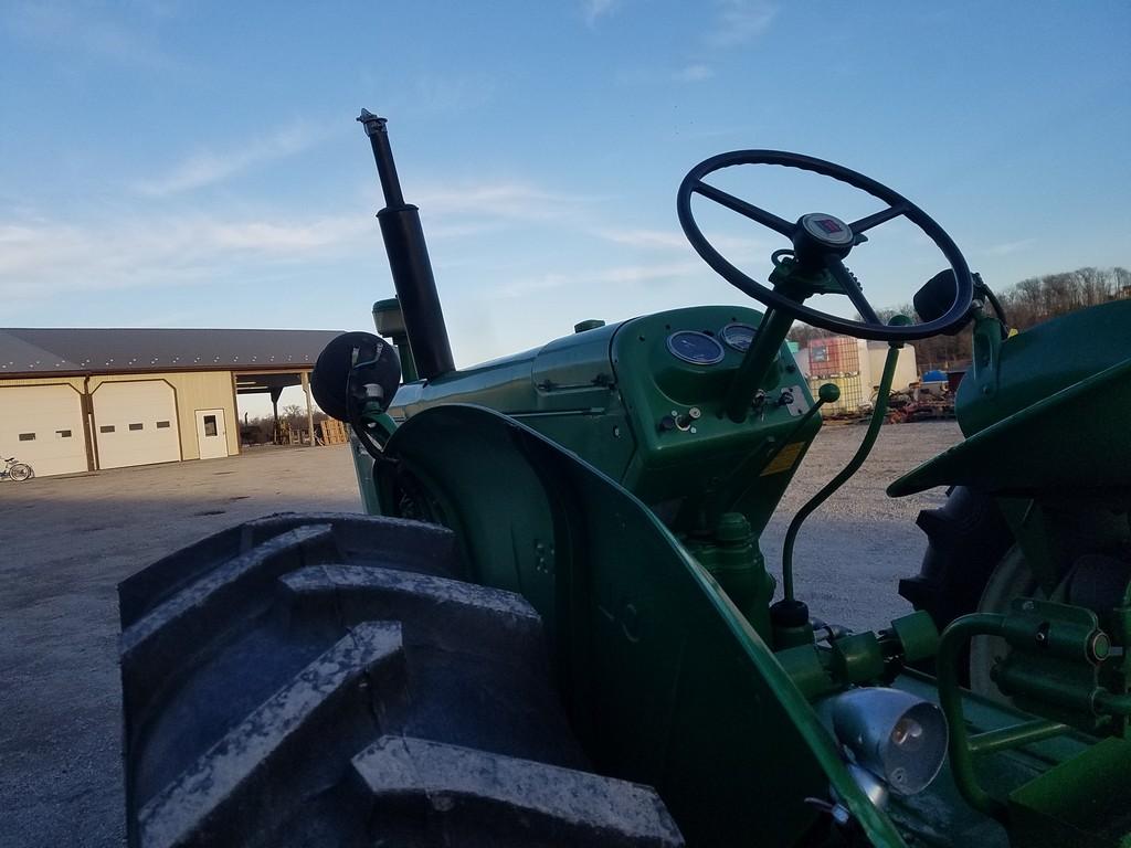 Oliver 770 Tractor