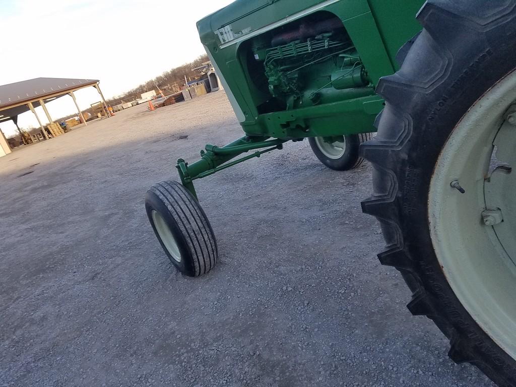 Oliver 770 Tractor
