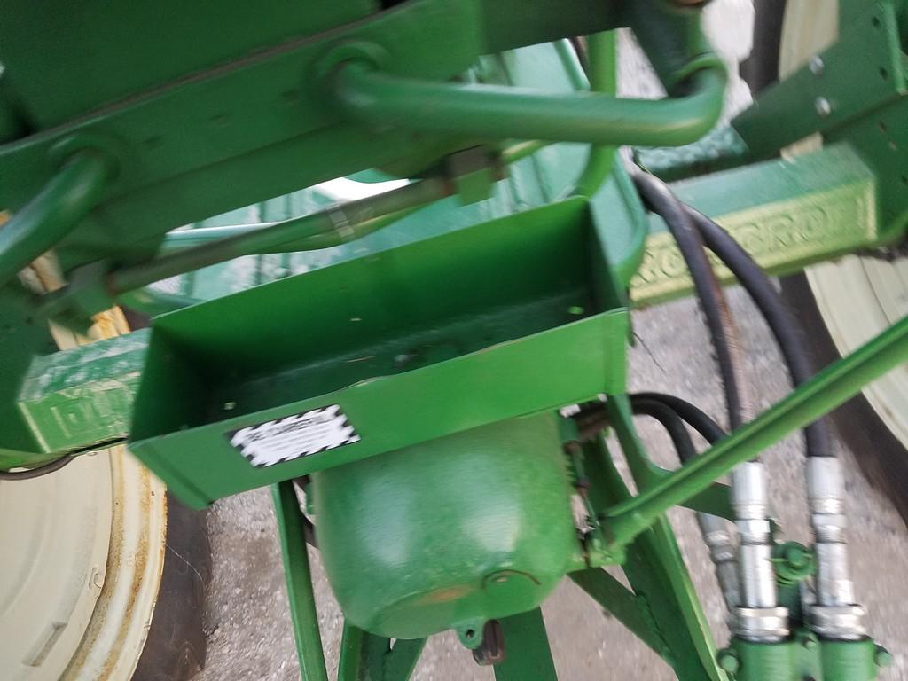 Oliver 770 Tractor