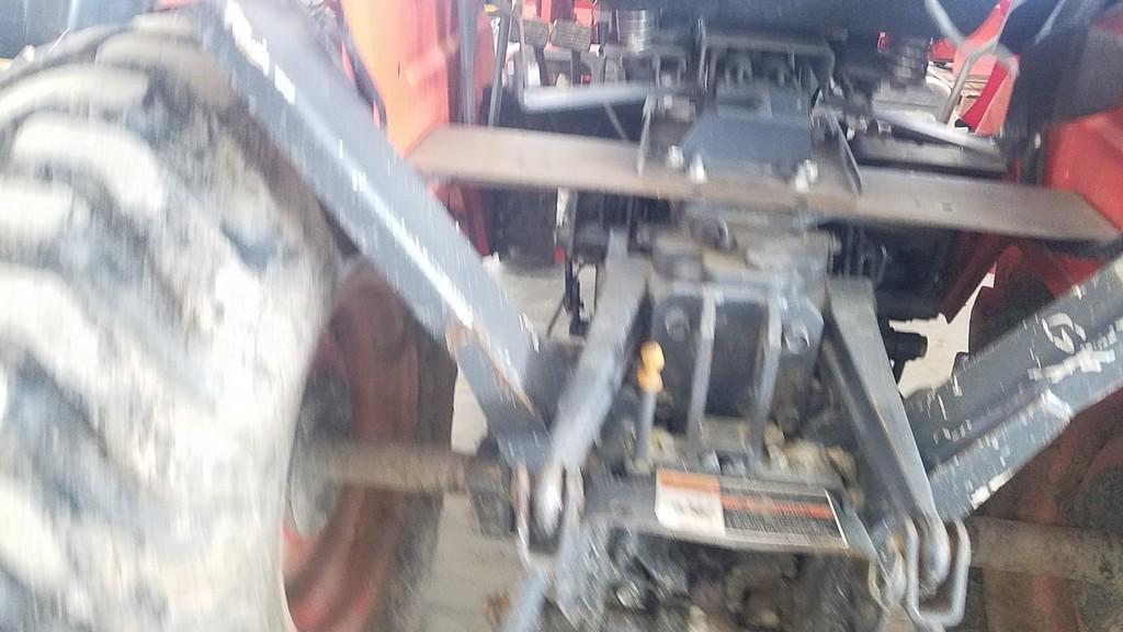 Kubota B2650 Compact Loader Tractor