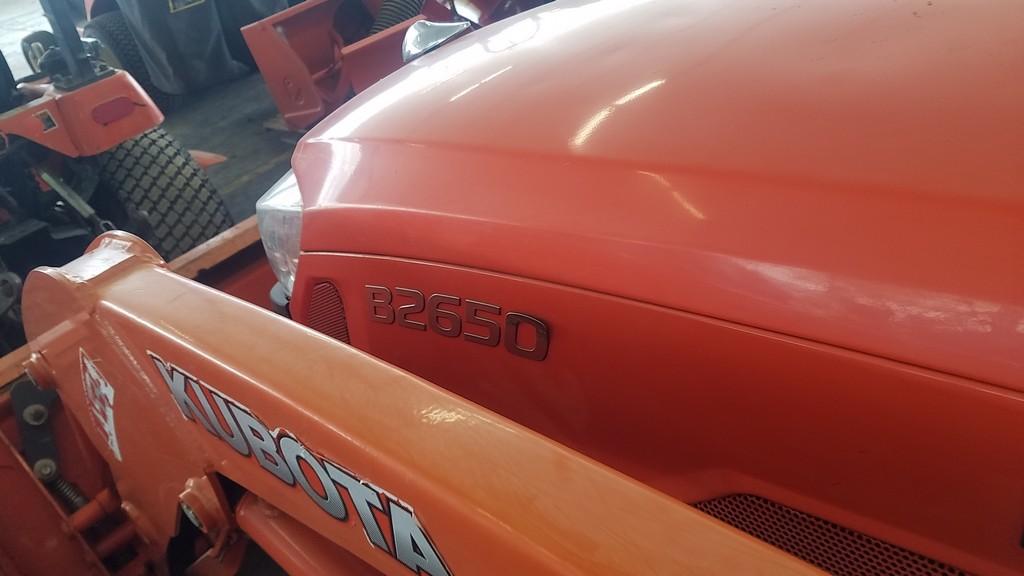 Kubota B2650 Compact Loader Tractor