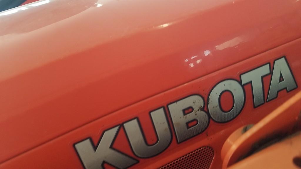 Kubota B2650 Compact Loader Tractor