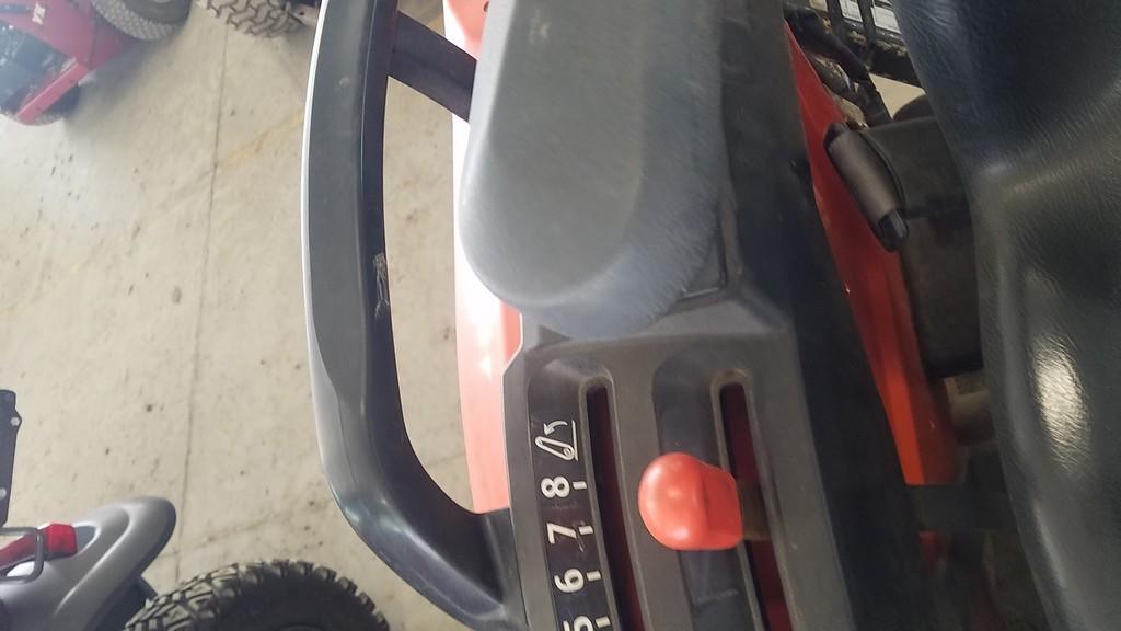 Kubota B2650 Compact Loader Tractor