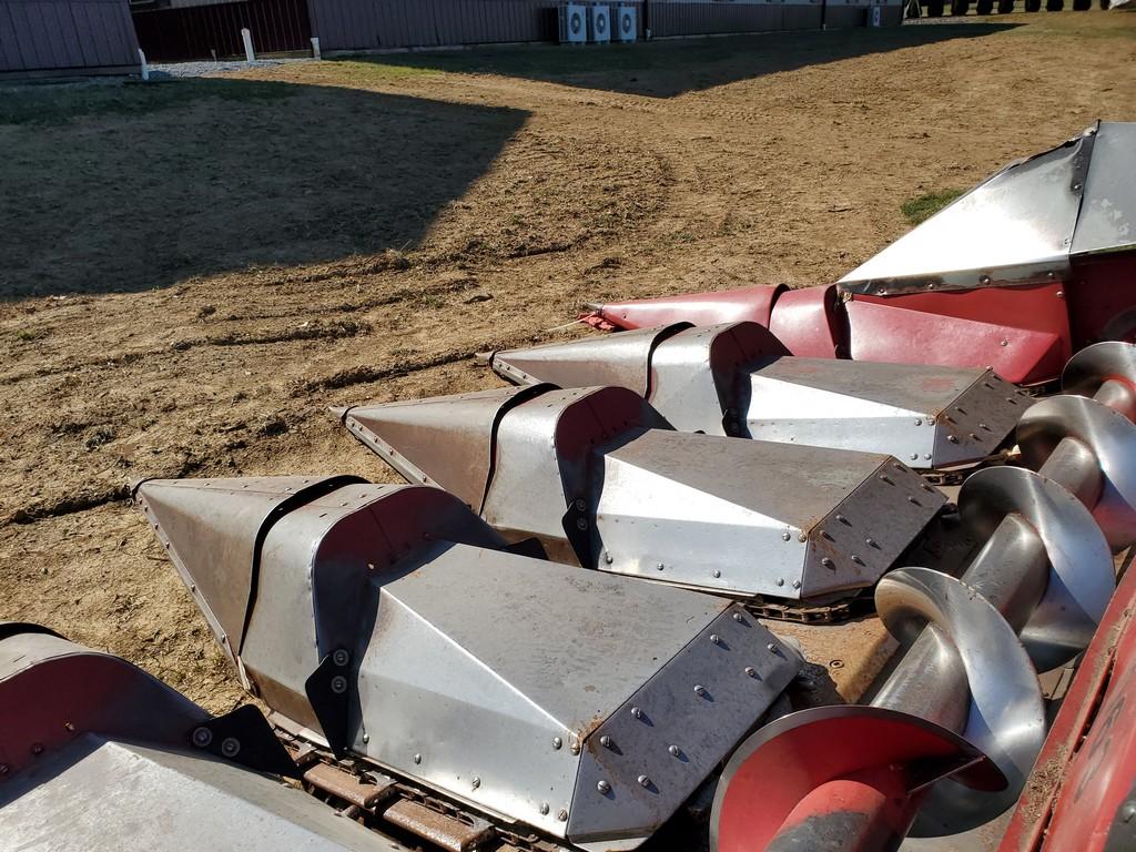 Case IH 1063 Corn Head