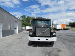 2000 Volvo WG64 Cab and Chassis