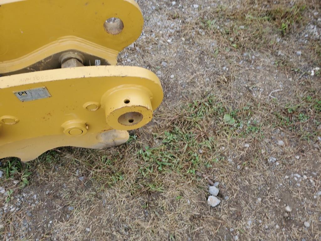 2005 Cat  Hydraulic Quick Coupler