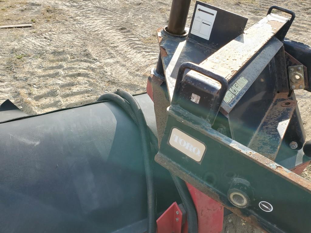 2004 Toro  Broom