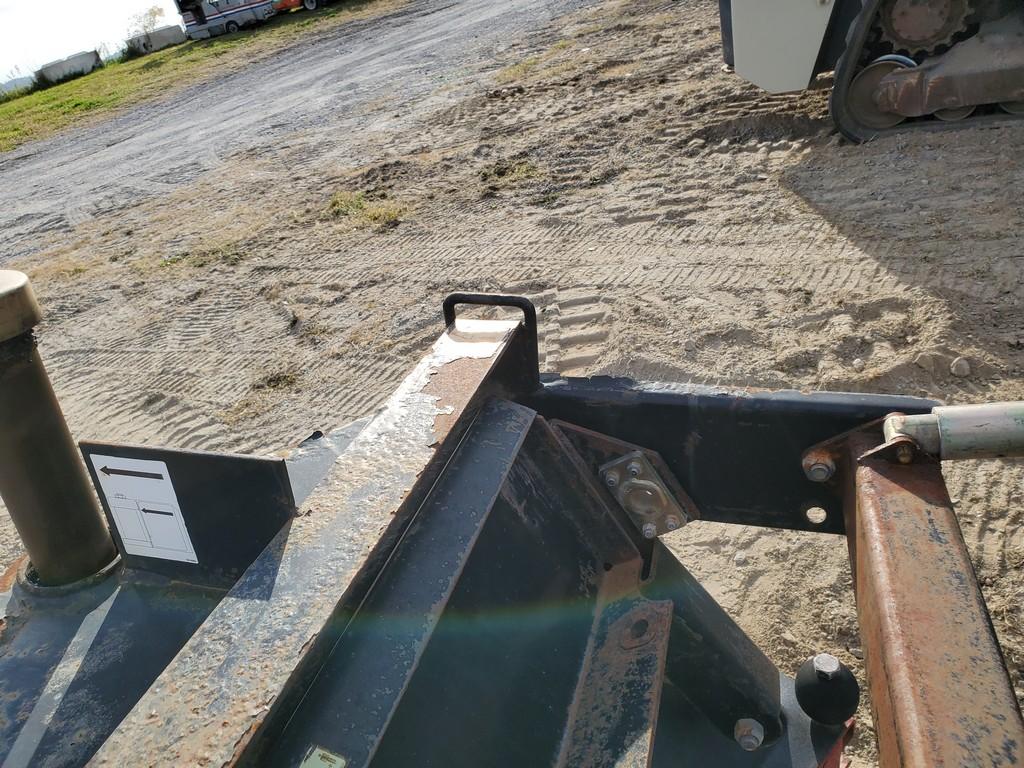 2004 Toro  Broom