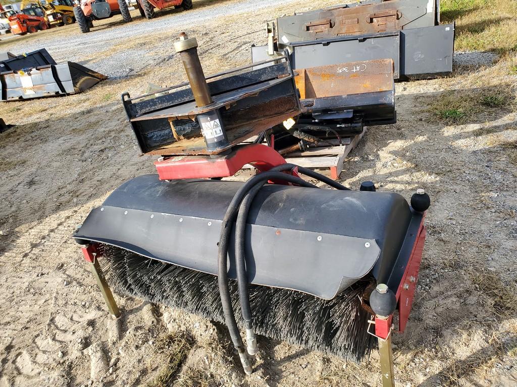 2004 Toro  Broom