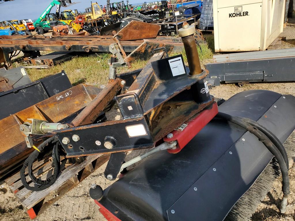 2004 Toro  Broom