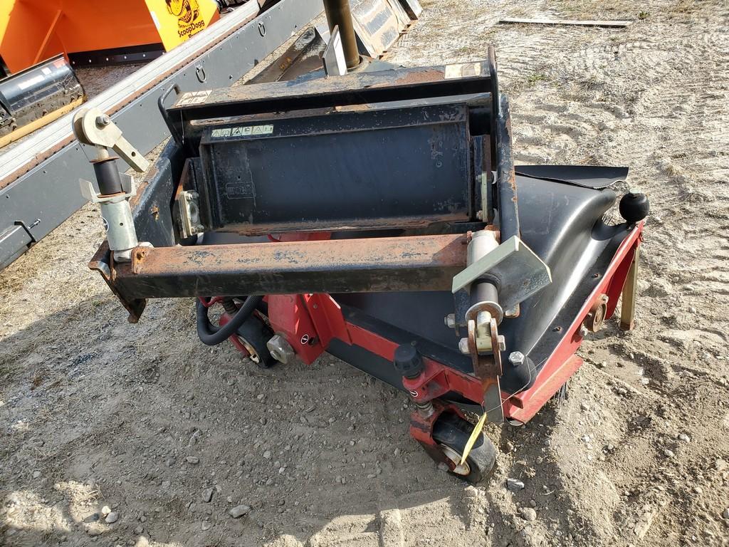 2004 Toro  Broom