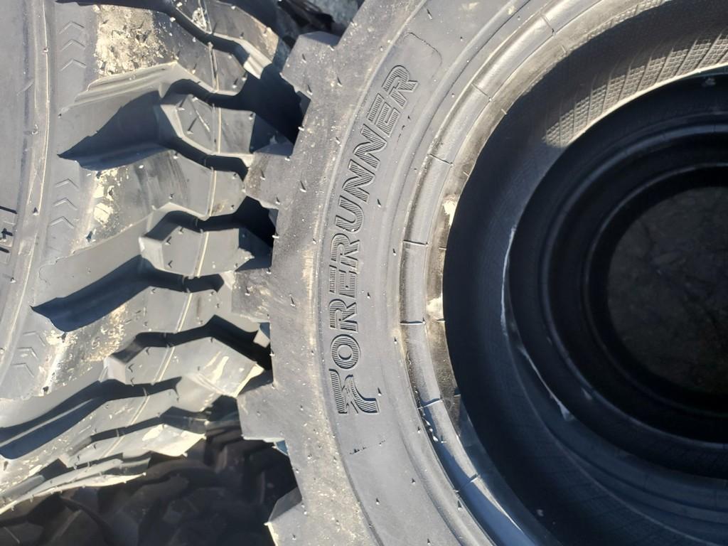 Forerunner SKS9 Skid Steer Tires 'Set of 4 - New '