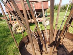 Hay Feeder