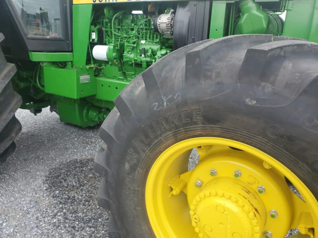 1984 John Deere 4240S Cab Tractor 'Runs & Operates'