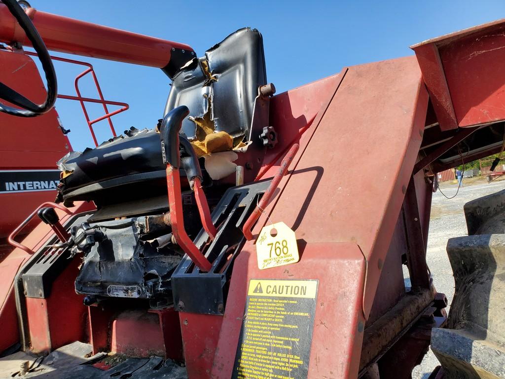 International 786 Tractor 'Runs & Operates'