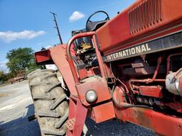 International 786 Tractor 'Runs & Operates'