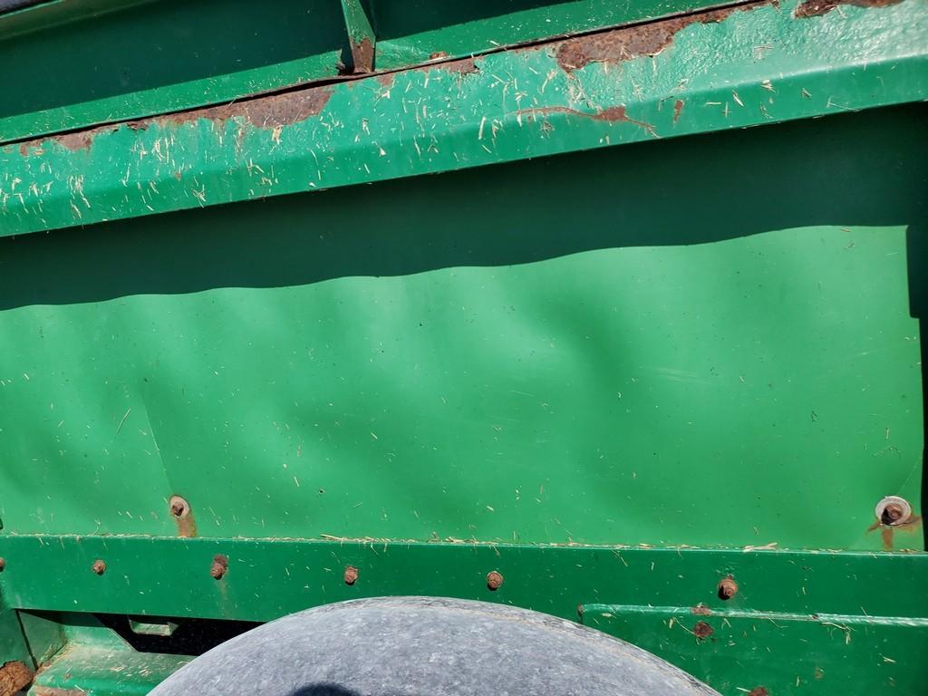 HydraRam 790VB Manure Spreader