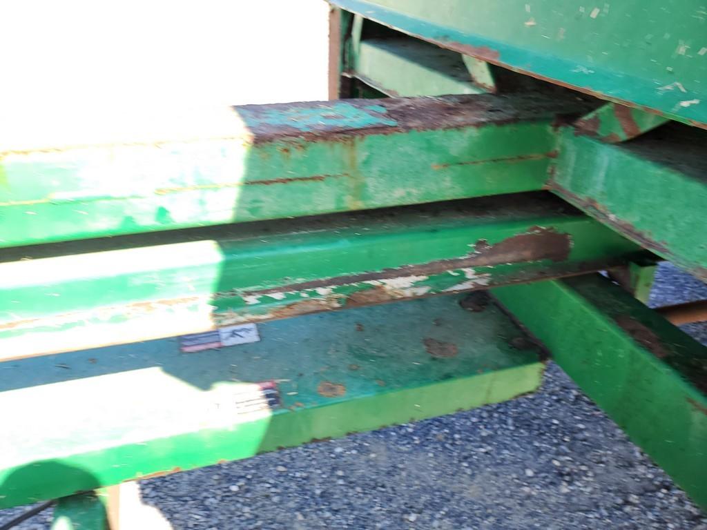 HydraRam 790VB Manure Spreader