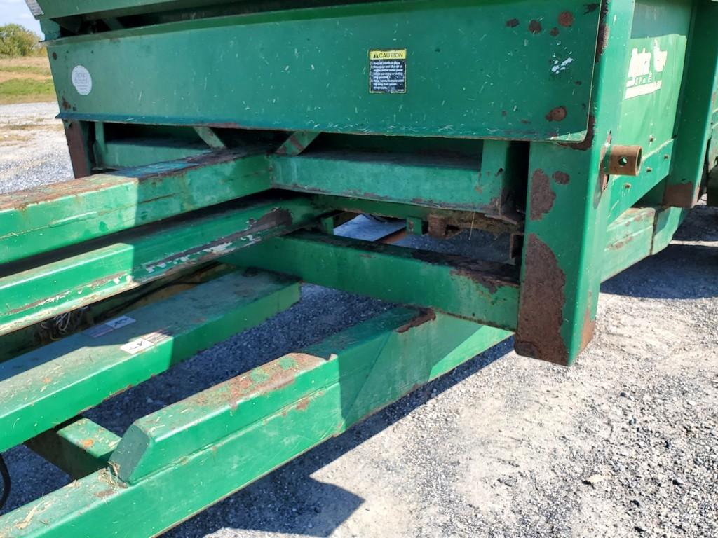 HydraRam 790VB Manure Spreader
