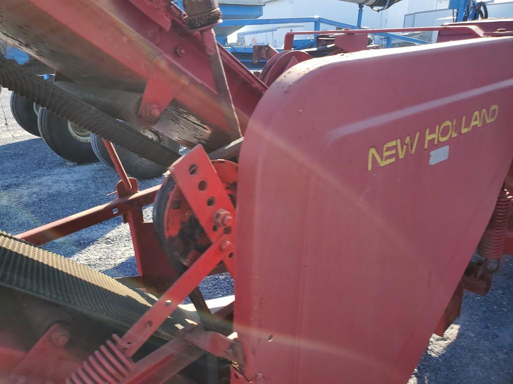 New Holland 320 Small Square Baler