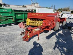 New Holland 320 Small Square Baler