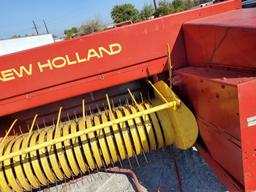 New Holland 320 Small Square Baler