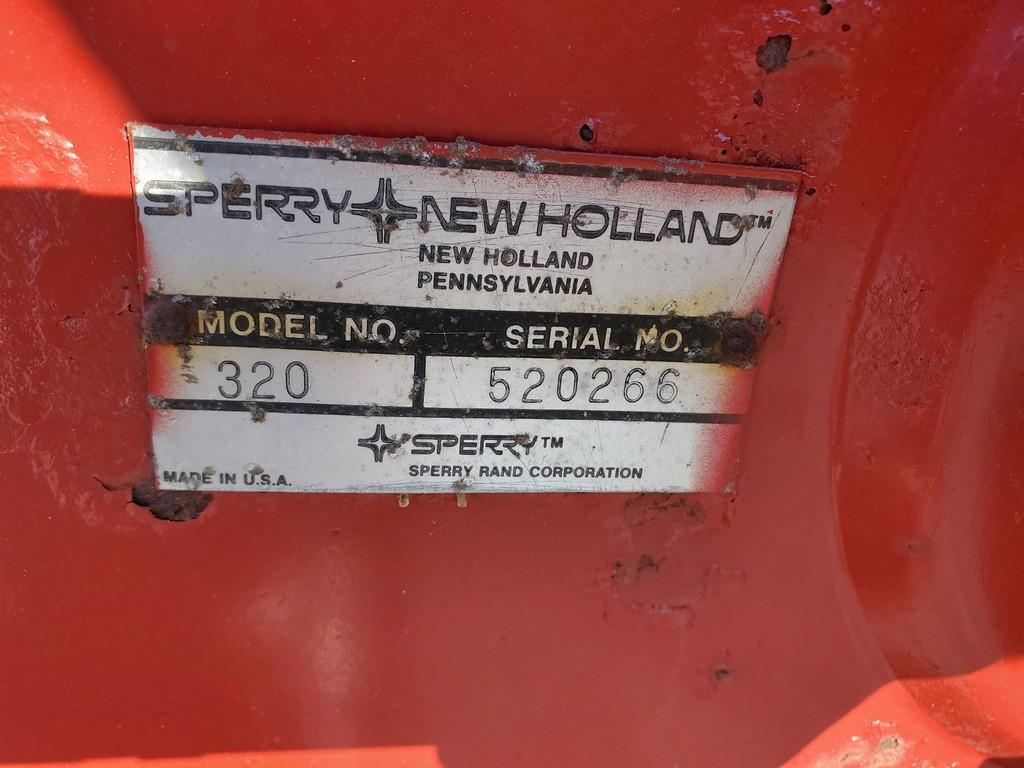New Holland 320 Small Square Baler