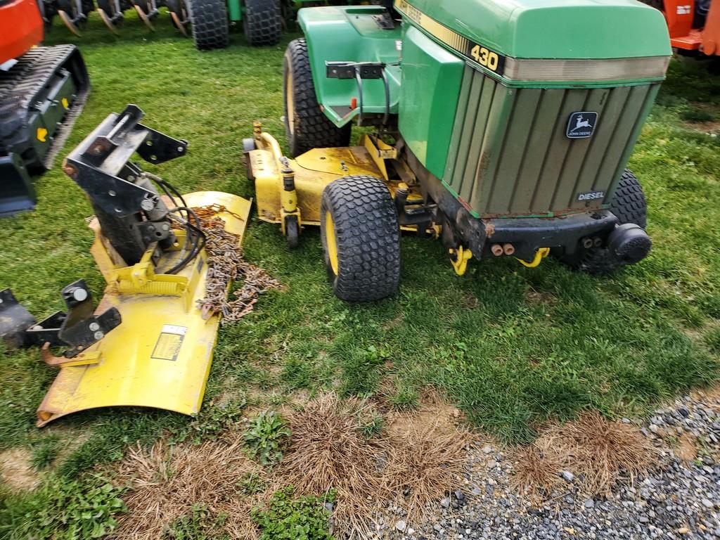 John Deere 430 Riding Tractor