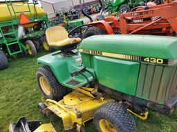 John Deere 430 Riding Tractor