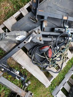 Sway Control Hitch