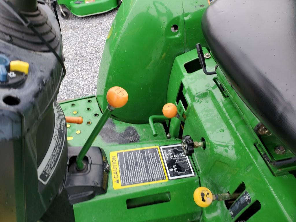 John Deere 3005 Compact Tractor