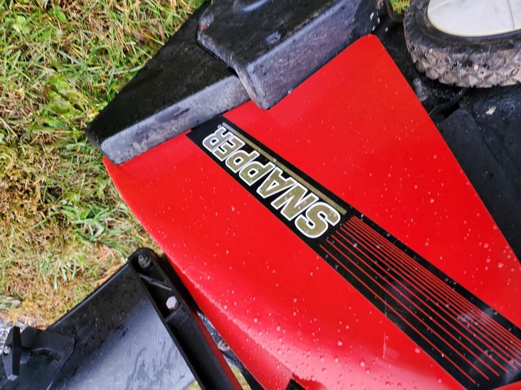 Snapper LE3190E Snow Blower 'RUNS'