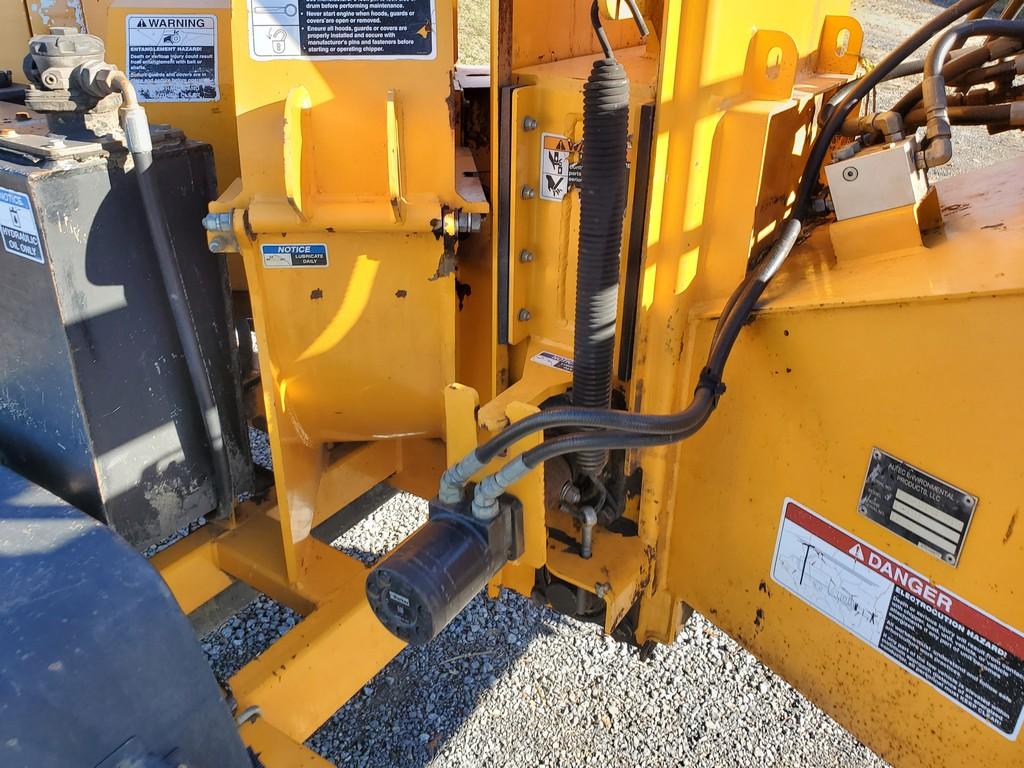 2012 Altec DC1317 Chipper 'No Title, Runs & Operates'
