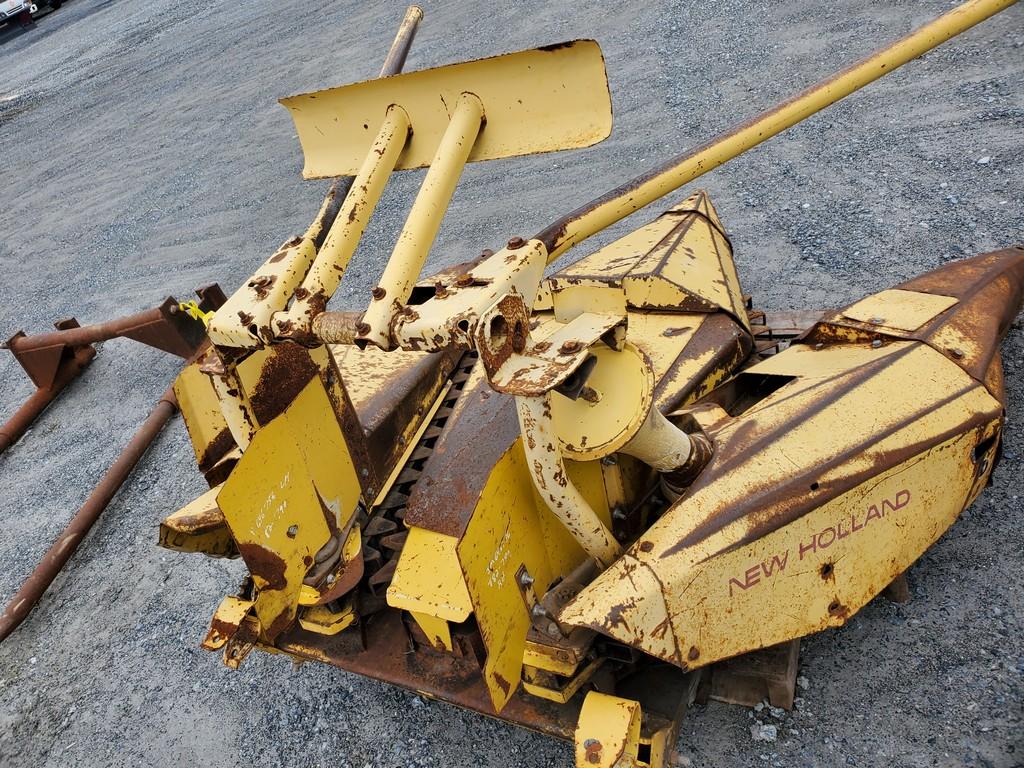 New Holland 824 Corn Head