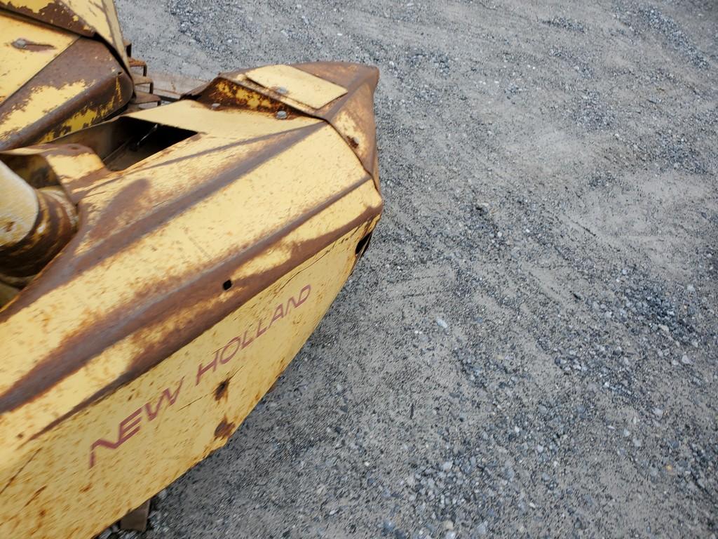 New Holland 824 Corn Head