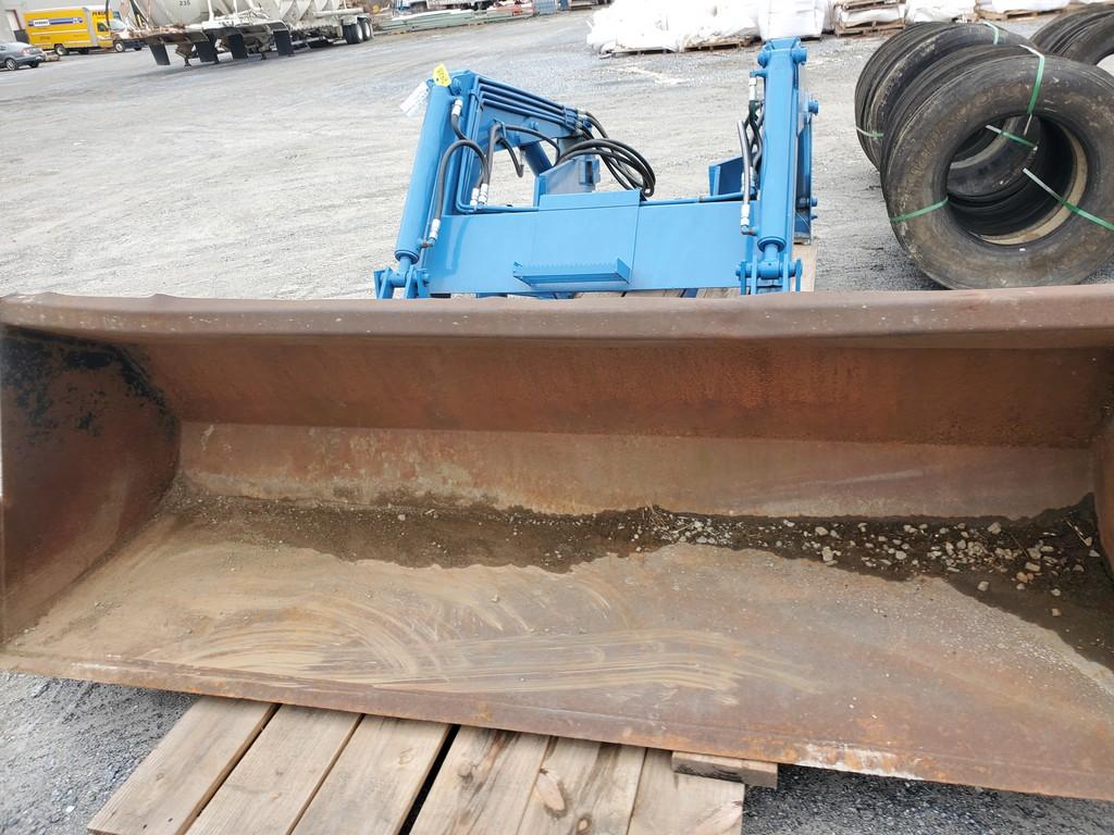 Ford 7411 Loader