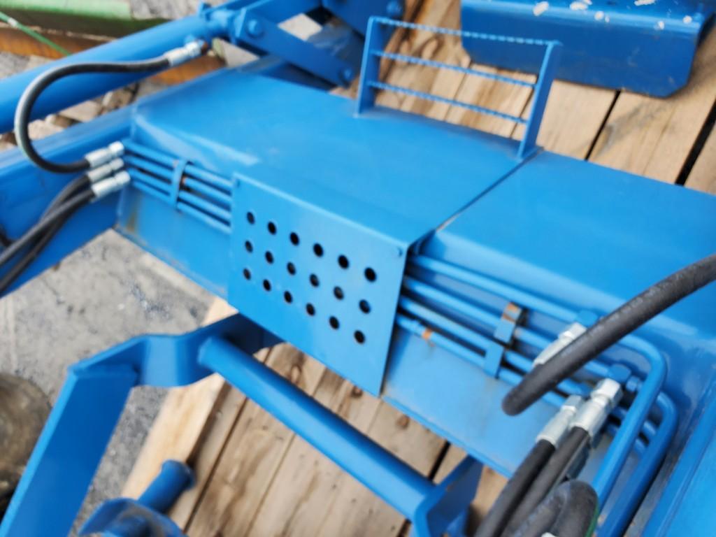 Ford 7411 Loader