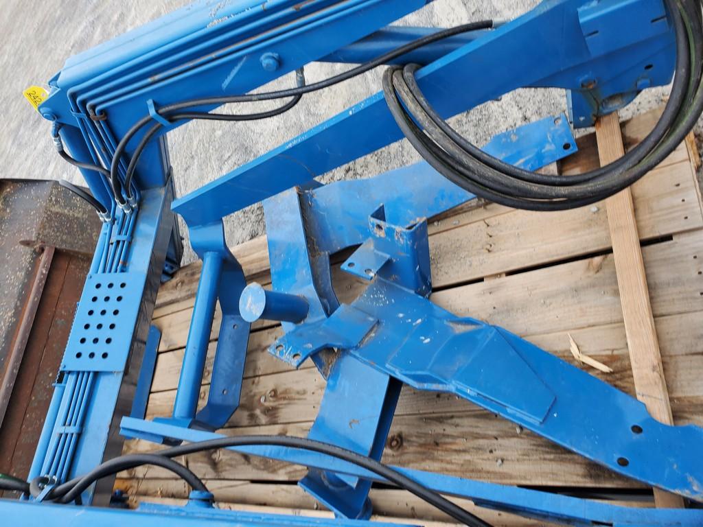Ford 7411 Loader