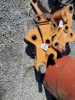Backhoe Quick Hitch