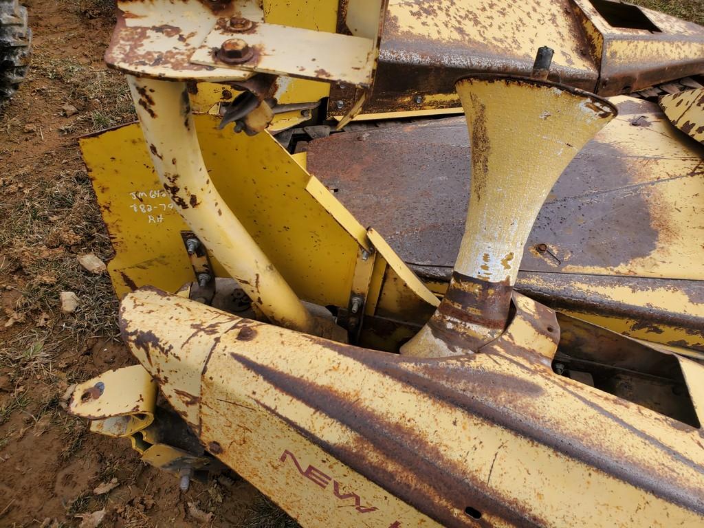 New Holland 824 Corn Head