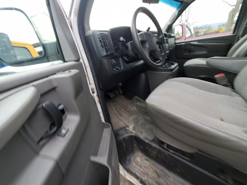 2006 Chevrolet Express 3500 Van 'Title in the Office - AS-IS'