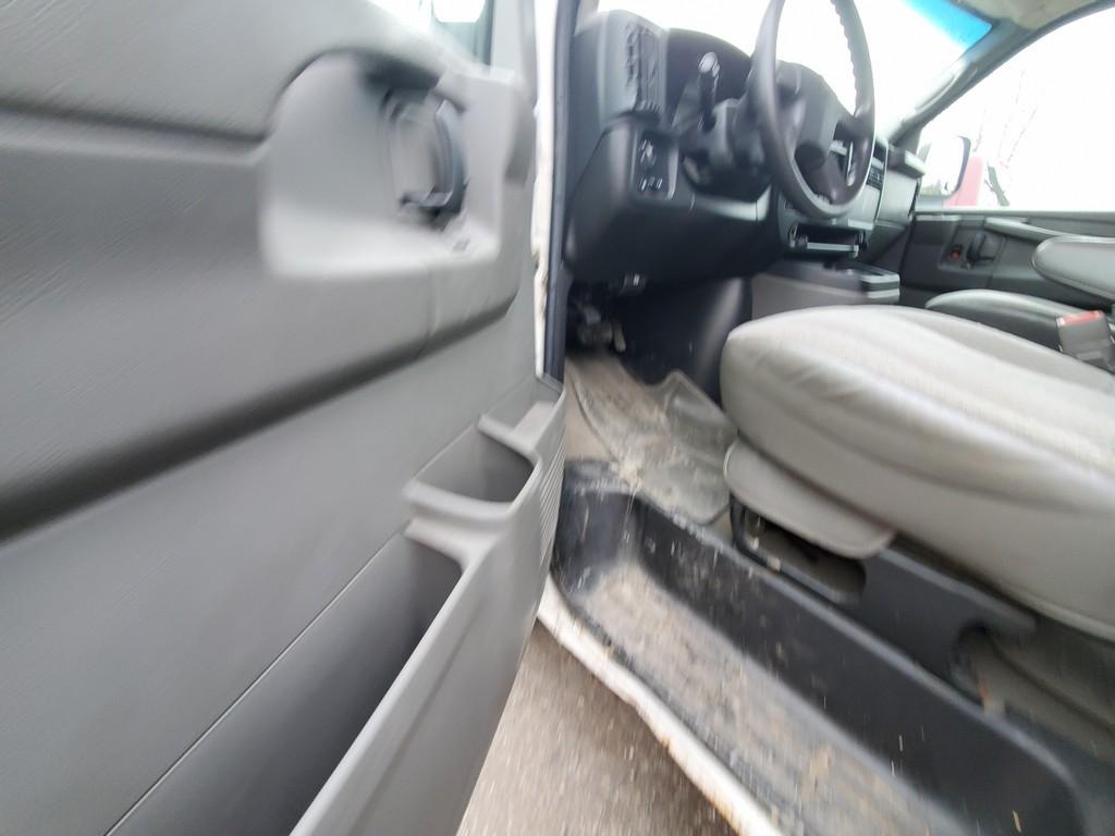 2006 Chevrolet Express 3500 Van 'Title in the Office - AS-IS'