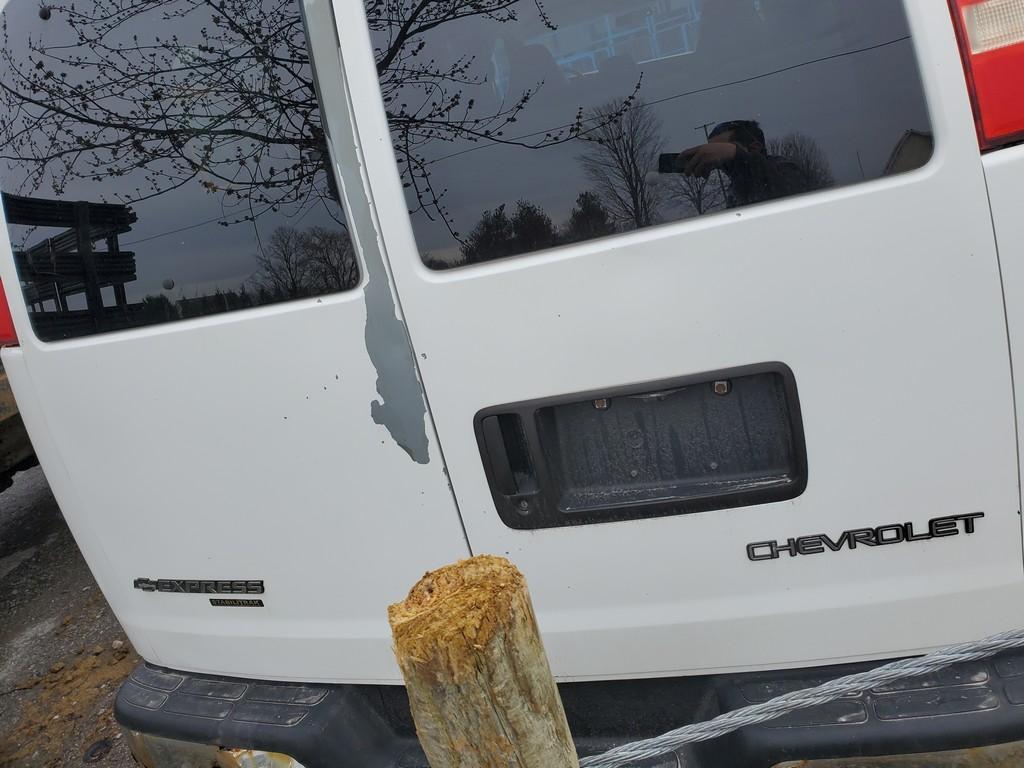 2006 Chevrolet Express 3500 Van 'Title in the Office - AS-IS'