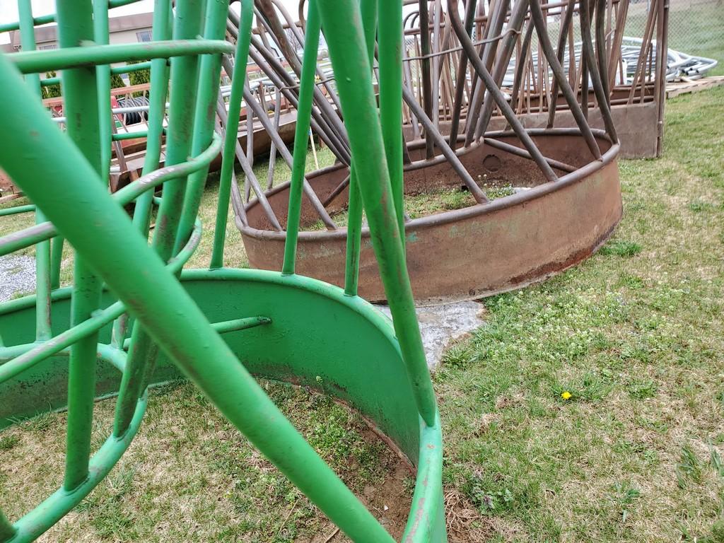Round Bale Feeder