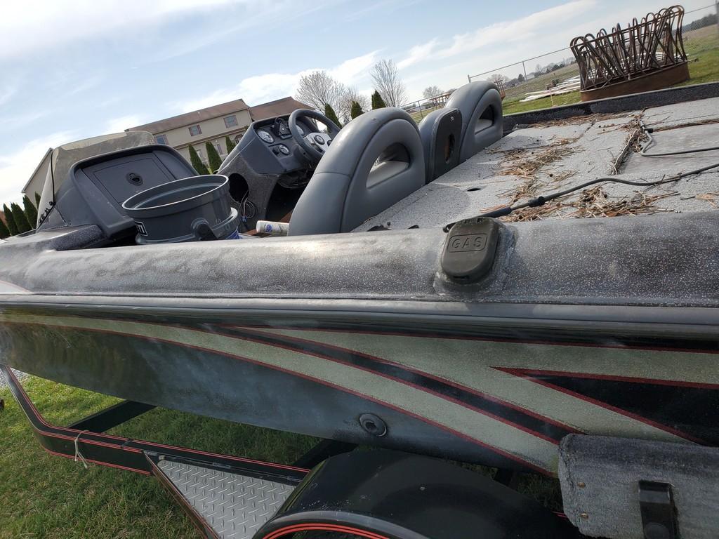 Boat with Trailer   'NO Title, AS-IS'