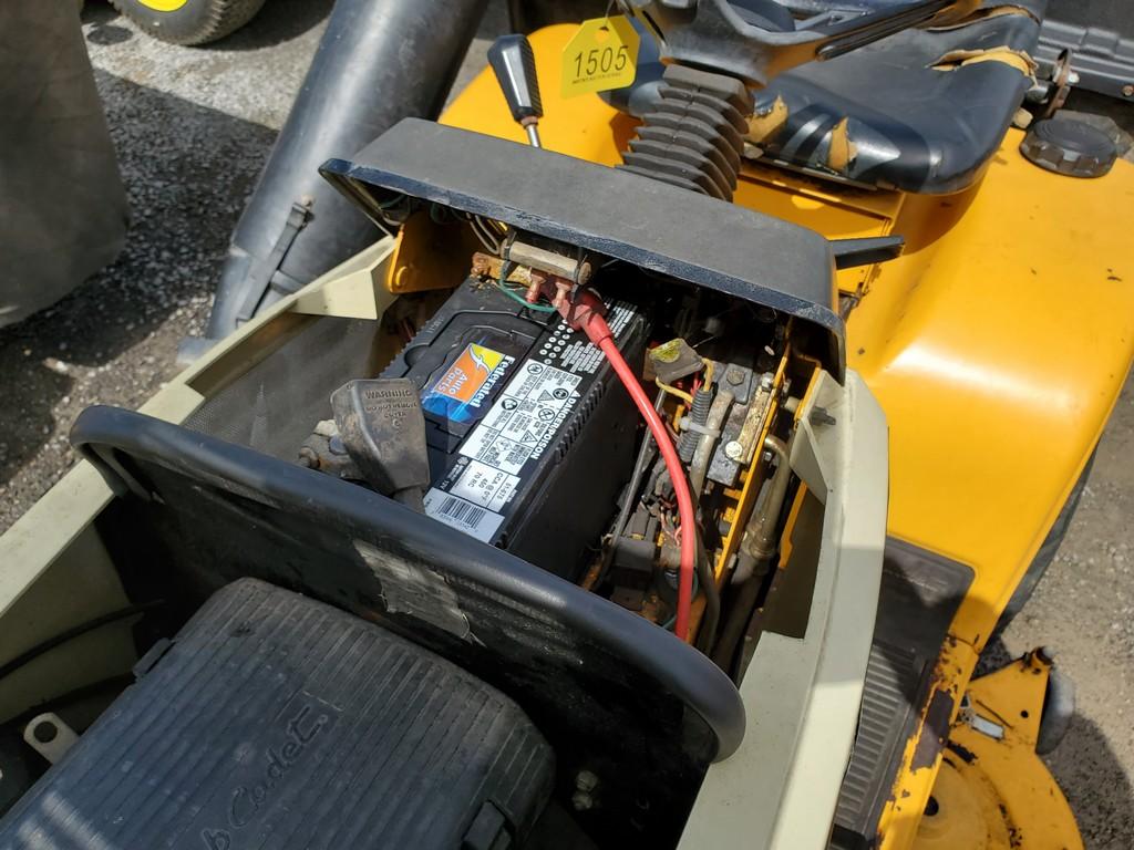 Cub Cadet 1864 Riding Tractor 'Runs & Operates'