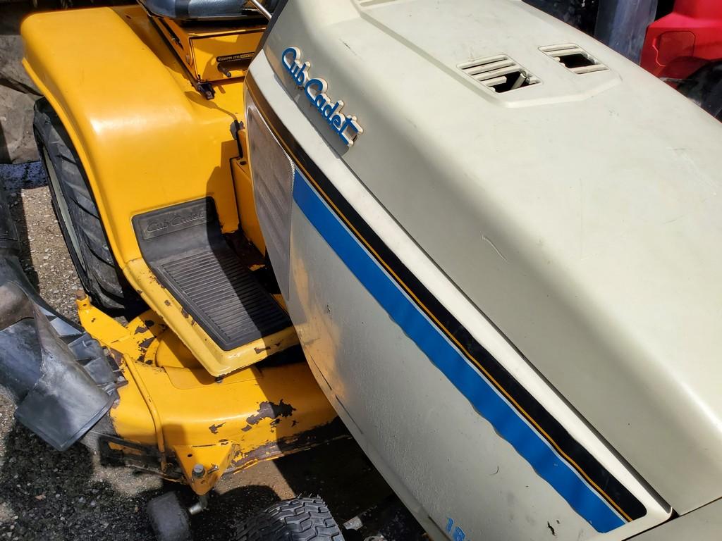 Cub Cadet 1864 Riding Tractor 'Runs & Operates'