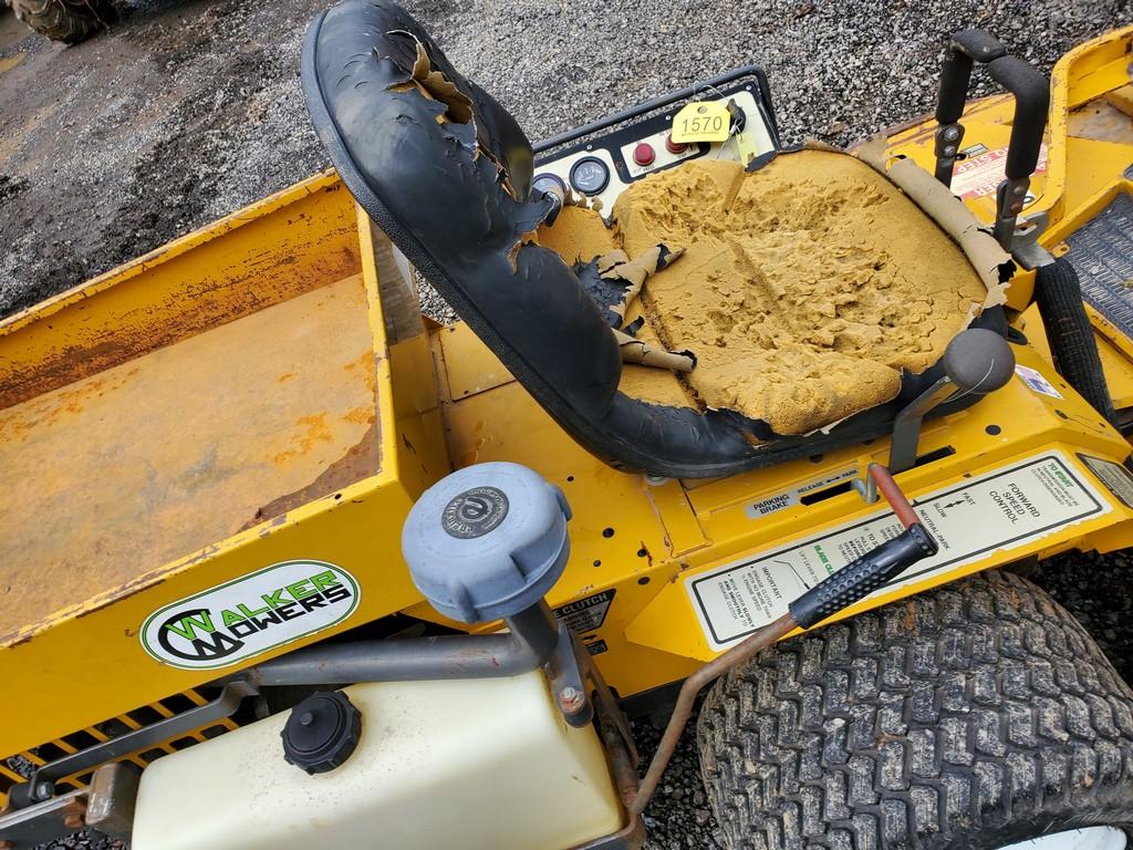 1999 Walker MTSD Front Deck Mower 'Ride & Drive'