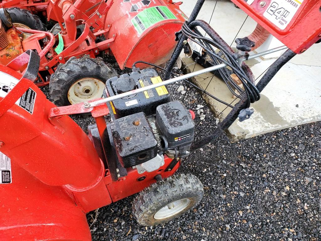 Powerland POST24 Snow Blower 'Runs & Operates'