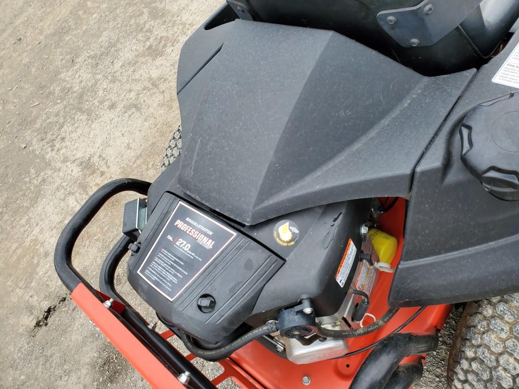 Simplicity ZT2000 Zero Turn 'Ride & Drive'